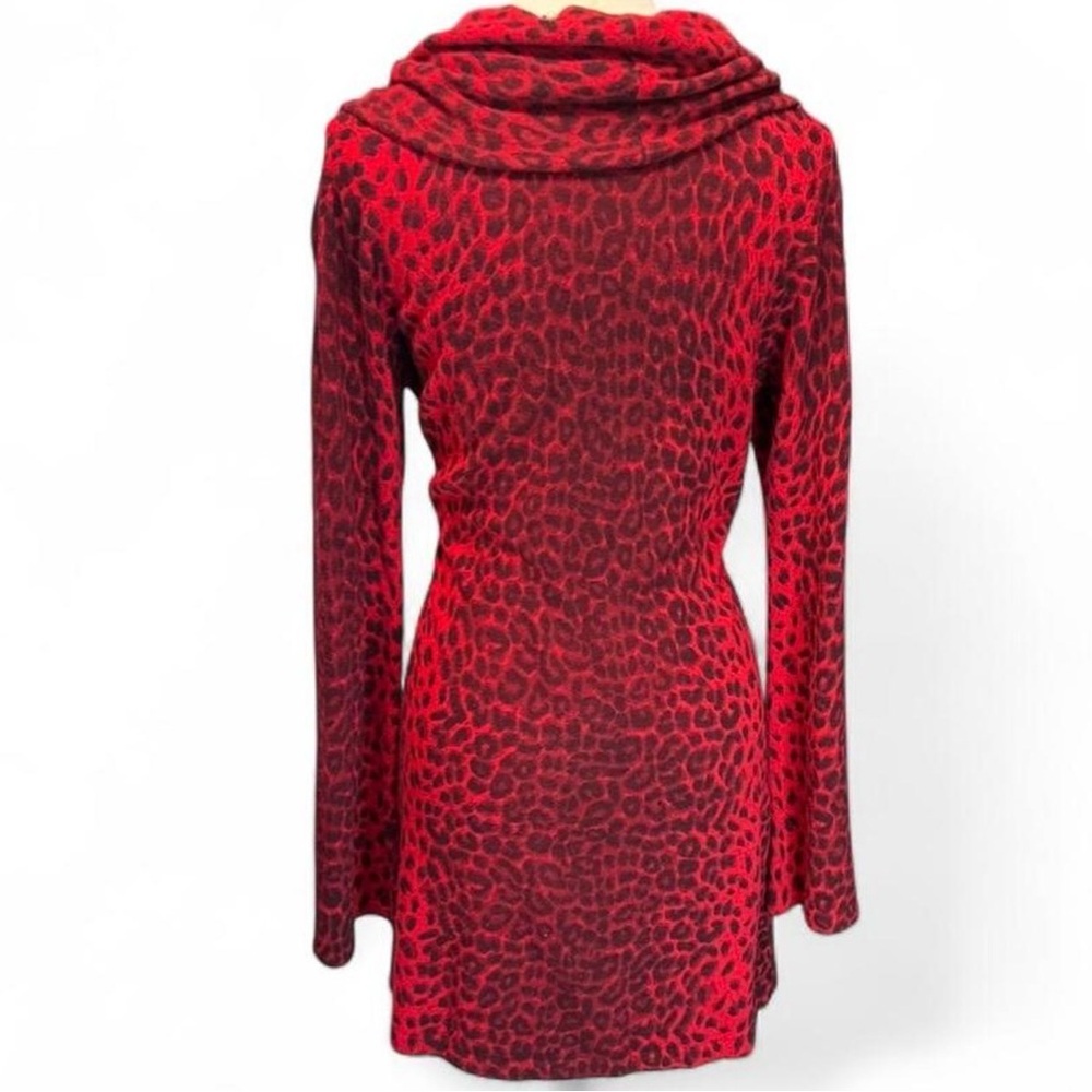 Sold - Picture 3 of 9